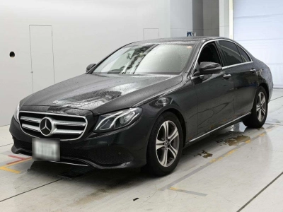 MERCEDES BENZ E CLASS