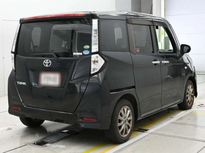 TOYOTA TANK