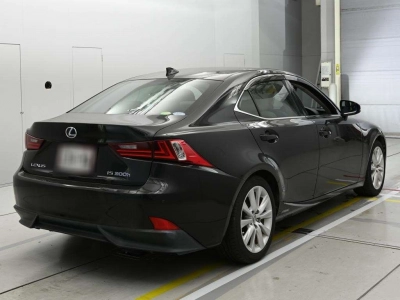 LEXUS IS