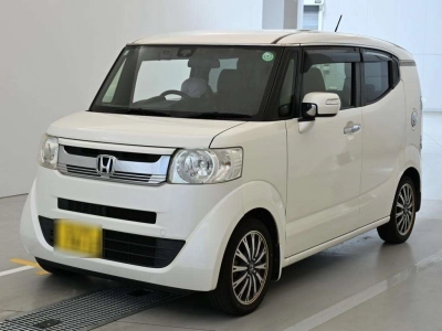 HONDA N-BOX SLASH