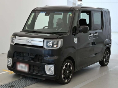 TOYOTA PIXIS MEGA