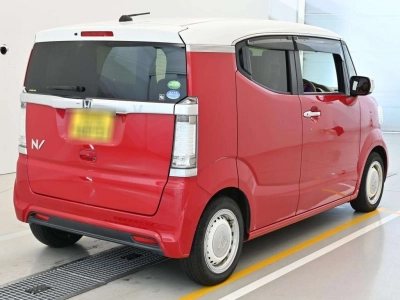 HONDA N-BOX SLASH