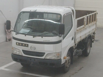 TOYOTA DYNA