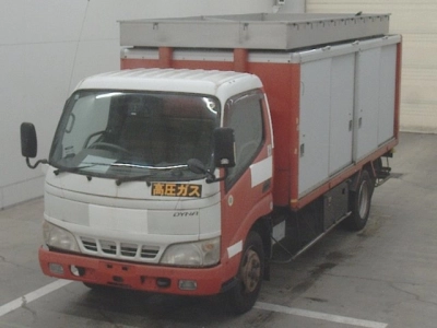 TOYOTA DYNA