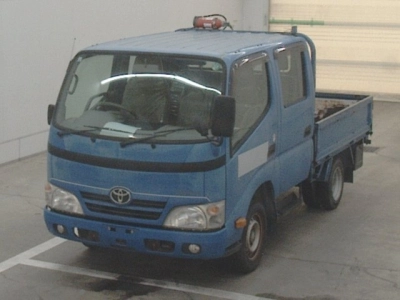 TOYOTA DYNA