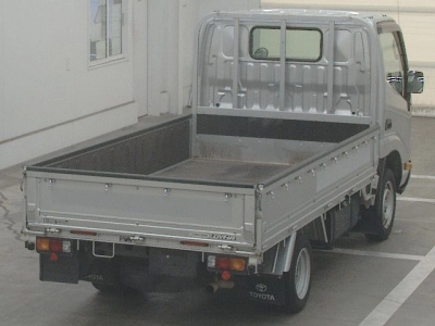 TOYOTA DYNA
