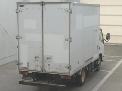 TOYOTA DYNA