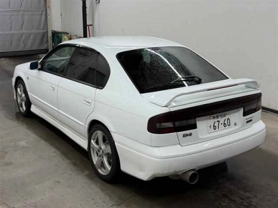 SUBARU LEGACY B4