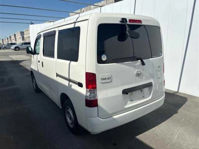TOYOTA TOWN ACE VAN
