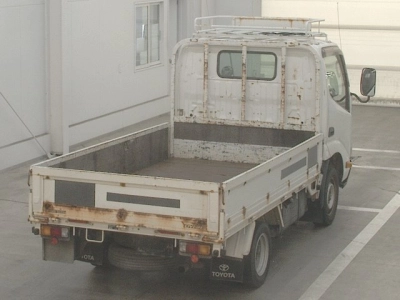 TOYOTA DYNA
