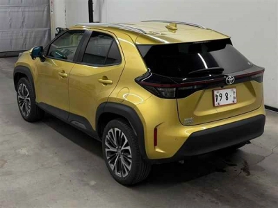 TOYOTA YARIS CROSS