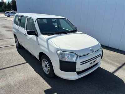 TOYOTA SUCCEED VAN
