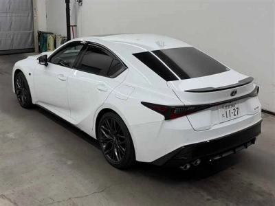 LEXUS IS