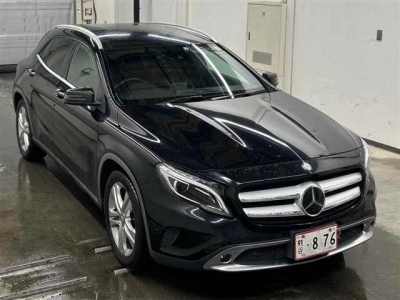 MERCEDES BENZ GLA