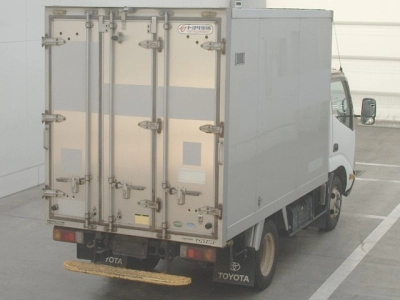 TOYOTA DYNA
