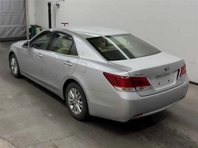 TOYOTA CROWN HYBRID