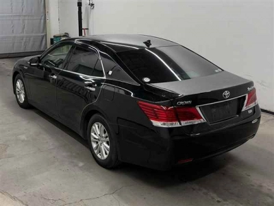 TOYOTA CROWN HYBRID