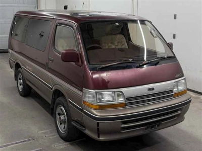 TOYOTA HIACE WAGON