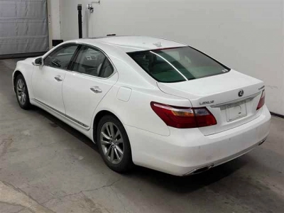 LEXUS LS