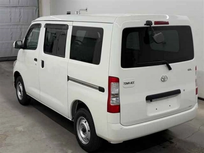 TOYOTA TOWN ACE VAN