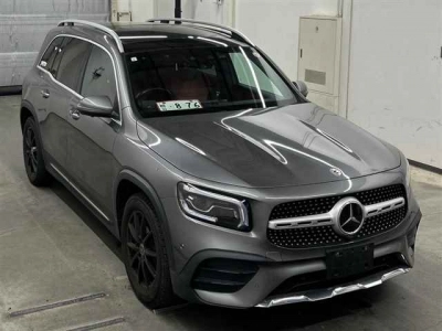 MERCEDES BENZ GLB