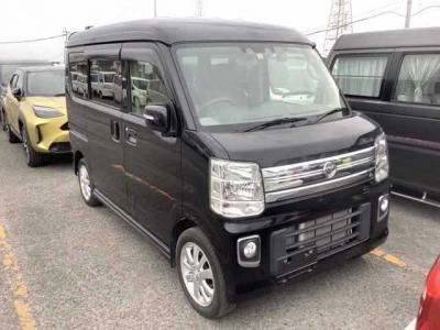 NISSAN NV100 CLIPPER RIO