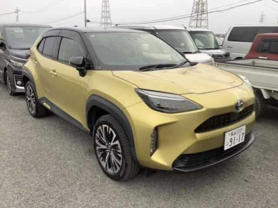 TOYOTA YARIS CROSS