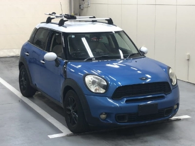MINI MINI CROSSOVER