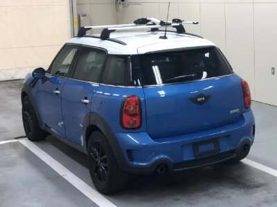 MINI MINI CROSSOVER
