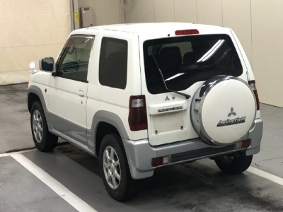 MITSUBISHI PAJERO MINI