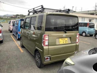 DAIHATSU WAKE