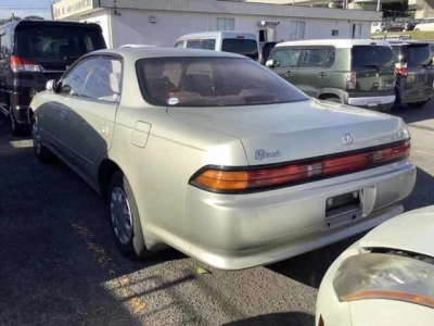TOYOTA MARK II