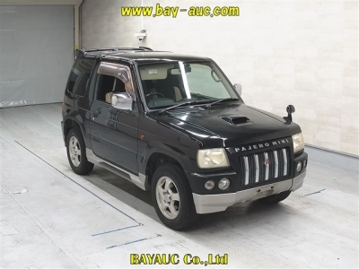 MITSUBISHI PAJERO MINI