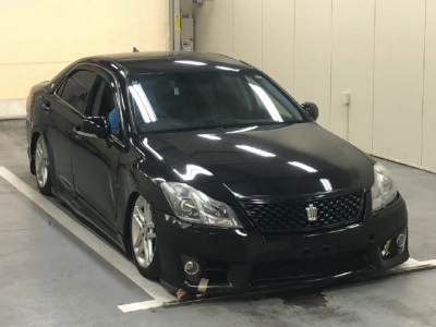 TOYOTA CROWN ATHLETE