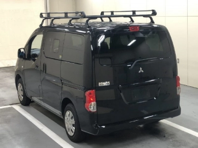 MITSUBISHI DELICA D:3