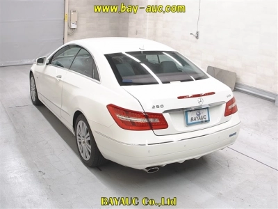 MERCEDES BENZ E CLASS