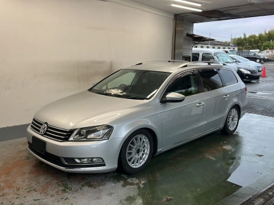VOLKSWAGEN PASSAT VARIANT