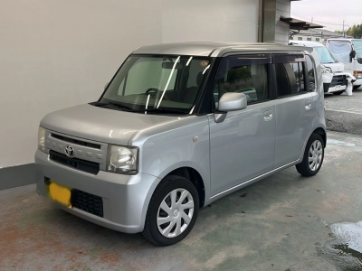 TOYOTA PIXIS SPACE