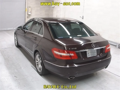MERCEDES BENZ E CLASS