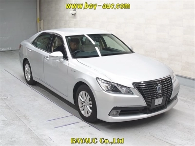 TOYOTA CROWN HYBRID
