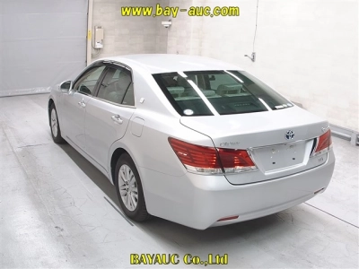TOYOTA CROWN HYBRID