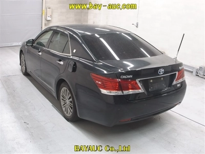 TOYOTA CROWN HYBRID