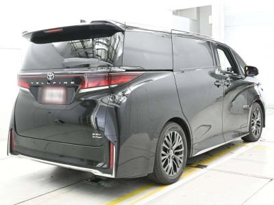 TOYOTA VELLFIRE HYBRID