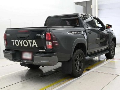 TOYOTA HILUX PICK UP