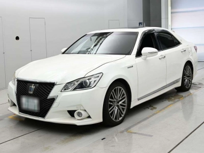TOYOTA CROWN HYBRID