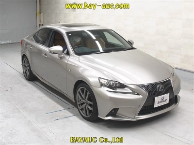 LEXUS IS