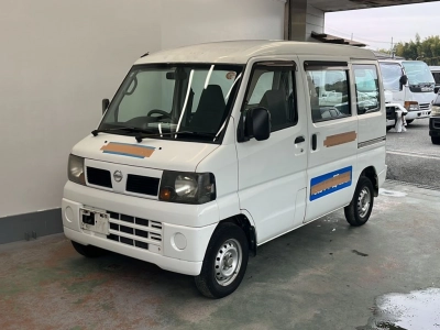 NISSAN CLIPPER VAN