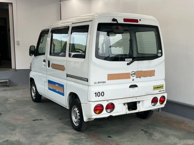 NISSAN CLIPPER VAN