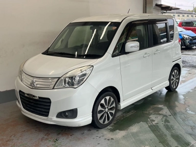MITSUBISHI DELICA D:2