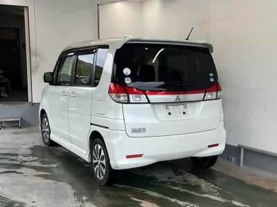MITSUBISHI DELICA D:2